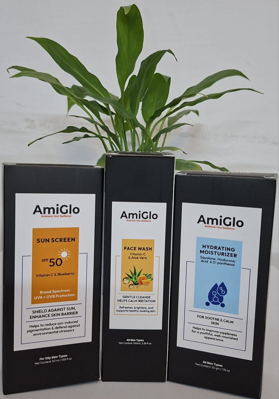 Sunscreen Oily Skin (50 mL)+Face Wash (100mL)+ Hydrating Moisturizer (50 Gm)