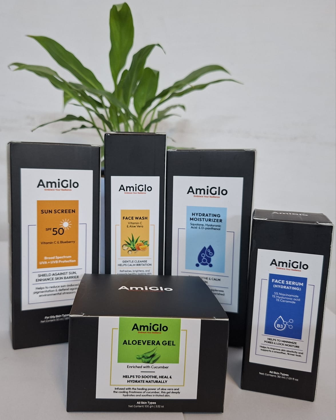 Sunscreen Oily Skin (50 mL)+Face Wash (100mL)+ Hydrating Moisturizer (50 Gm)+ Face Serum (30m)+ Aloevera Gel (100 Gm)
